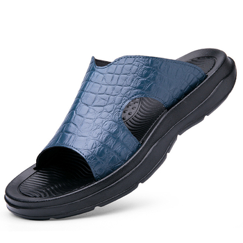 Vīriešu vasaras slid-sandales ar krokodila rakstu no liellopu ādas augšdaļu, bez šuvēm, pretkližoša mīkstā zole, 2025. gada vasara