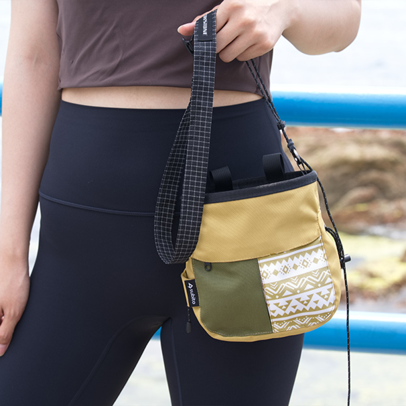 Mászáshoz krétás táska, 18 cm-es széles nyílás, egykezes hozzáférés, dupla kefesorok, 1.5x nagy kapacitás