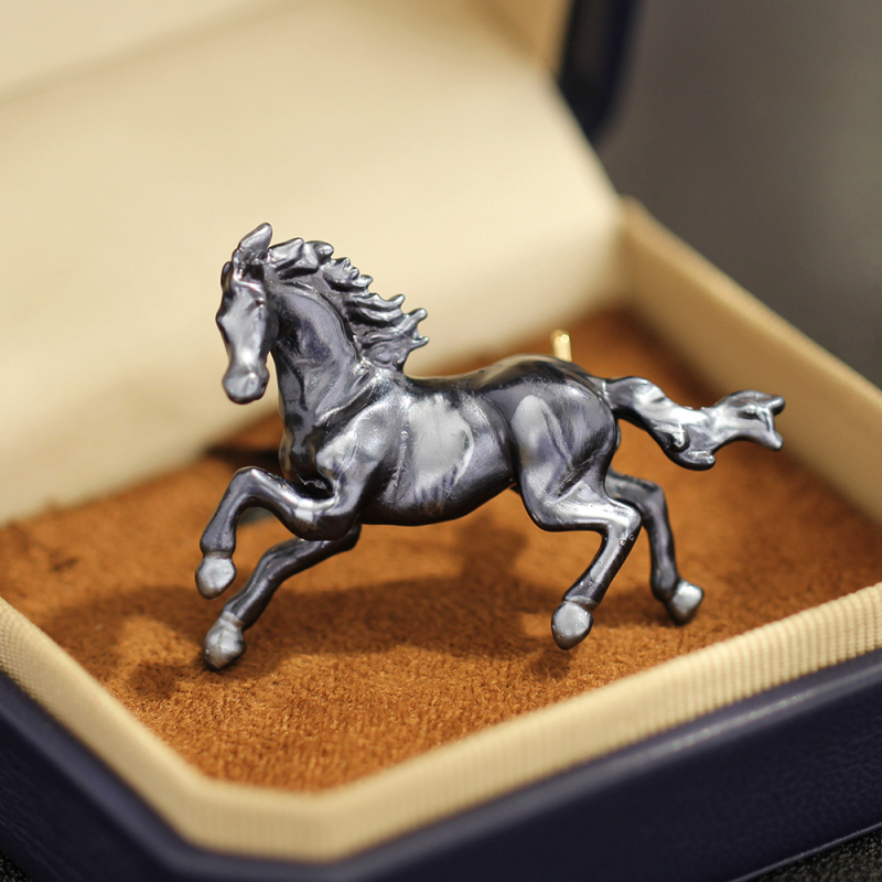 Broš od legure, unisex, kineskog stila, završni premaz kapljajućeg ulja, trobojni zodijalski konj, model 18328127424