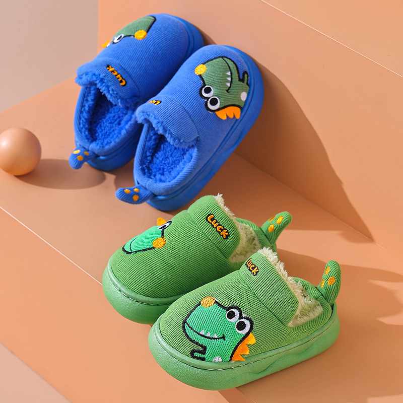 Vaikų medvilninės šlepetės, unisex, pūkuotas viršus, PVC padas, animacinių personažų raštas, rudens–žiemos 2024