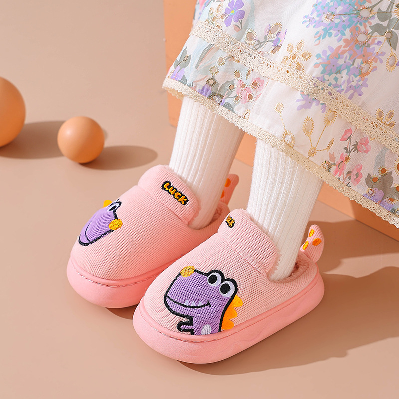 Vaikų medvilninės šlepetės, unisex, pūkuotas viršus, PVC padas, animacinių personažų raštas, rudens–žiemos 2024