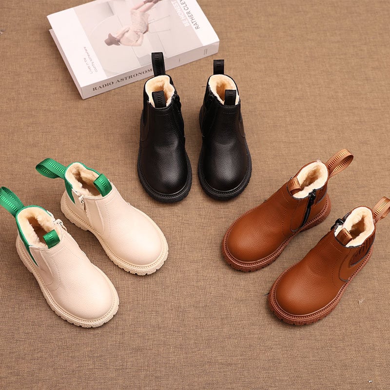 Παιδικά χειμωνιάτικα μποτάκια: βρετανικού στυλ, επάνω συνθετικό δέρμα, επένδυση με συνθετικό γούνι, σόλα καουτσούκ, slip-on, μονόχρωμα, κατάλληλα για φθινόπωρο-χειμώνα