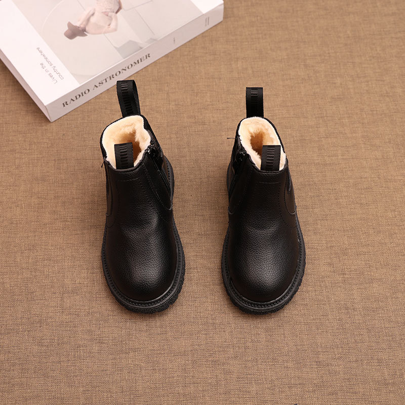 Παιδικά χειμωνιάτικα μποτάκια: βρετανικού στυλ, επάνω συνθετικό δέρμα, επένδυση με συνθετικό γούνι, σόλα καουτσούκ, slip-on, μονόχρωμα, κατάλληλα για φθινόπωρο-χειμώνα