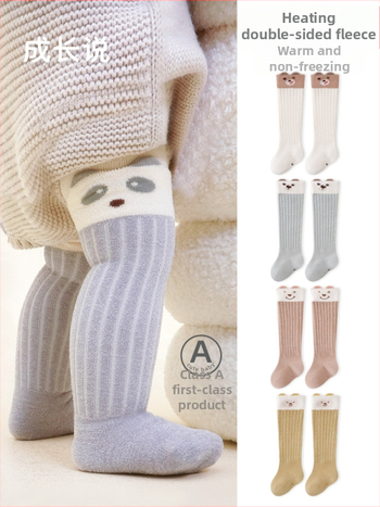 Vaikų kojinės žiemai su fliso viduje, storu šilumos sluoksniu, ilgą vamzdelio dizainu, kvėpuojančios ir prakaitą sugeriančios, karikatūrų raštas