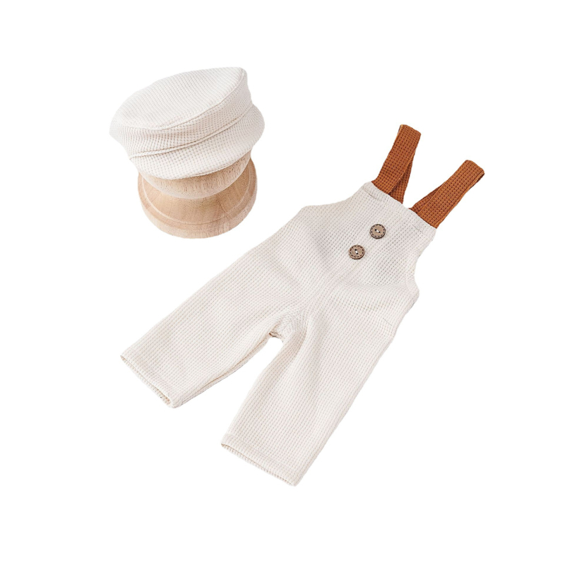 Zīdaiņu fotogrāfiju komplekts ar kapuci, biksēm ar siksniņām un cepuri, universāls, poliestera–kokvilnas maisījums (65% poliesters, 35% kokvilna), garās piedurknes, zīdaiņiem 0–12 mēneši