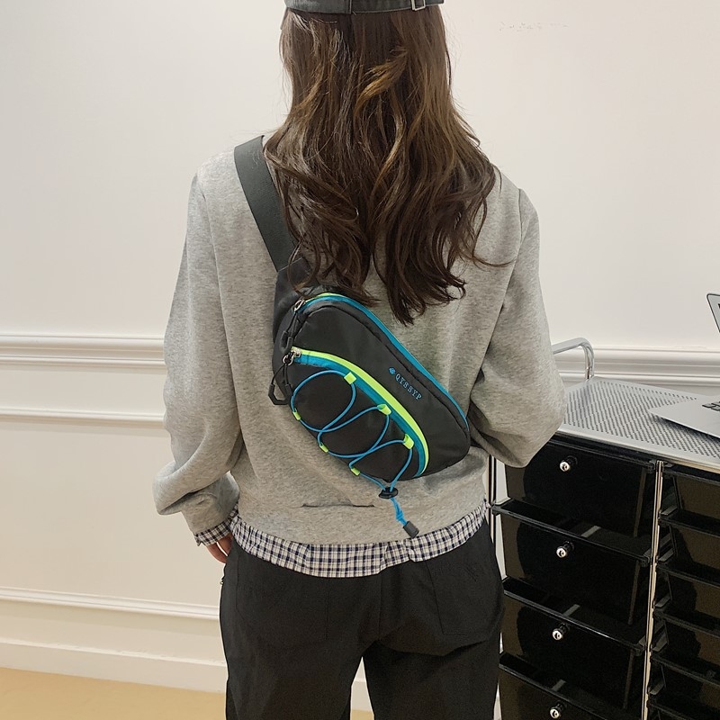 Crossbody juosmens krepšys sportui, patchwork dizainas, gatvės stilius, modelis QQ-7711, Oxford audinys, užtrauktuko atidarymas, paslėpta kišenė su užtrauktuku