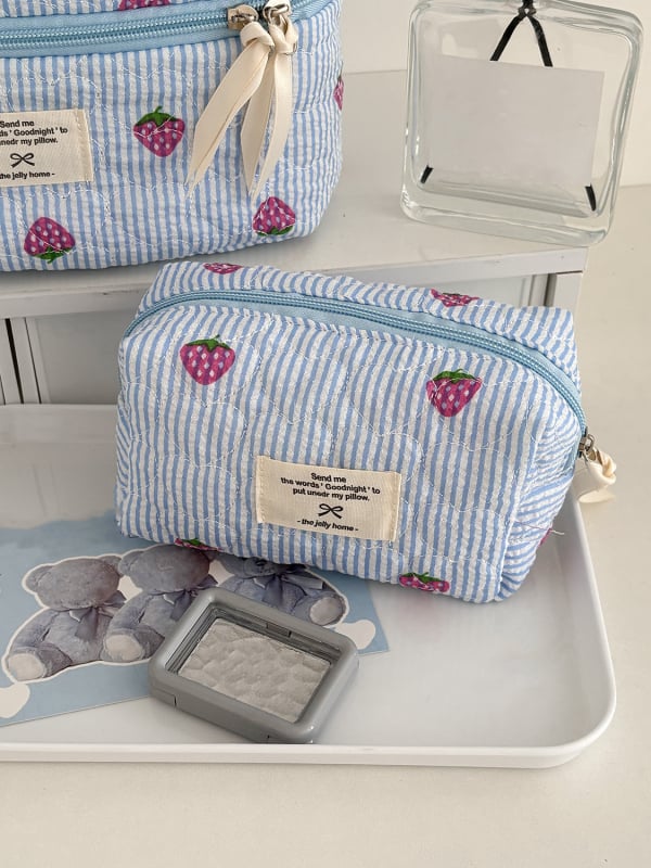 Kozmetinių maišelis su vaisių raštu — poliesterio medžiaga, poliesterio pamušalas, kvėpuojantis, ultra lengvas