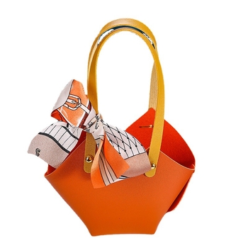 Odinė širdies formos saldainių kišenė su kaspinu, korėjietiškas stilius, šiuolaikinė dailė, lengvas prabangos pojūtis, vestuvėms