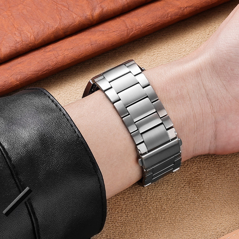 Huawei GT3 Pro-hoz készült fém órapóráz – titániumötvözet, konvex fej, három golyós dizájn; univerzális csere, 2022-ben debütált; tartalmazza az óraszíjat