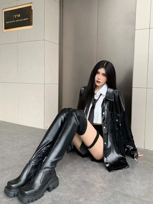 Cizme peste genunchi cu partea superioară PU, talpă din cauciuc, vârf rotund, toc de 6-8 cm, fermoar lateral (PU; cauciuc; rotund; 6-8 cm; lateral)