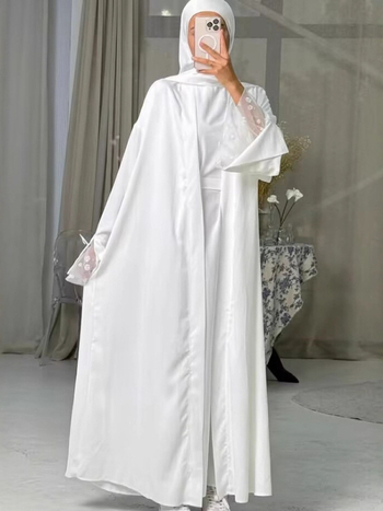 Αμπάγια δύο τεμαχίων με floral patchwork, δαντελένιο τελείωμα, μακριά μανίκια, πολυεστέρας 95%+, κωδ. K118