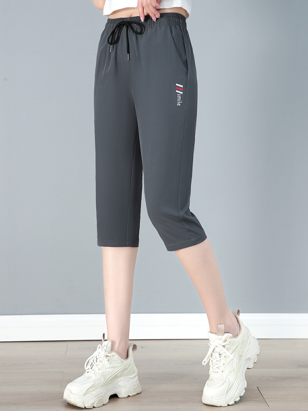 Sieviešu kapri bikses ar augstu jostu un taisu griezumu, viegla poliestera auduma (95%+), ikdienas/fitness stils