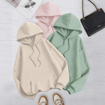 Džemperis su gobtuvu, 3 dalių komplektas su dirželiu ir 3D kišenėmis, ilgos rankovės, poliesteris.