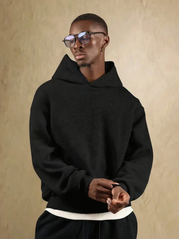 Φούτερ με κουκούλα και φλίς εσωτερικό, μονόχρωμο, στρογγυλό λαιμό, μακριά μανίκια, χαλαρή γραμμή, πολυεστέρας 96%+