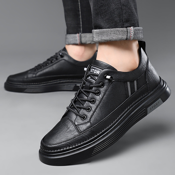 Ανδρικά casual sneakers: στρογγυλή μύτη, επάνω από δύο στρώσεις βοδινό δέρμα, χαμηλό τακούνι 1–3 cm, ελαστικό κλείσιμο, καουτσούκ σόλα