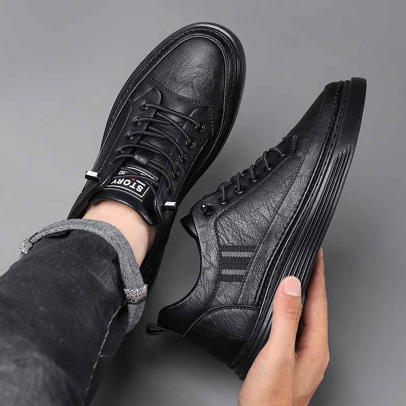 Ανδρικά casual sneakers: στρογγυλή μύτη, επάνω από δύο στρώσεις βοδινό δέρμα, χαμηλό τακούνι 1–3 cm, ελαστικό κλείσιμο, καουτσούκ σόλα