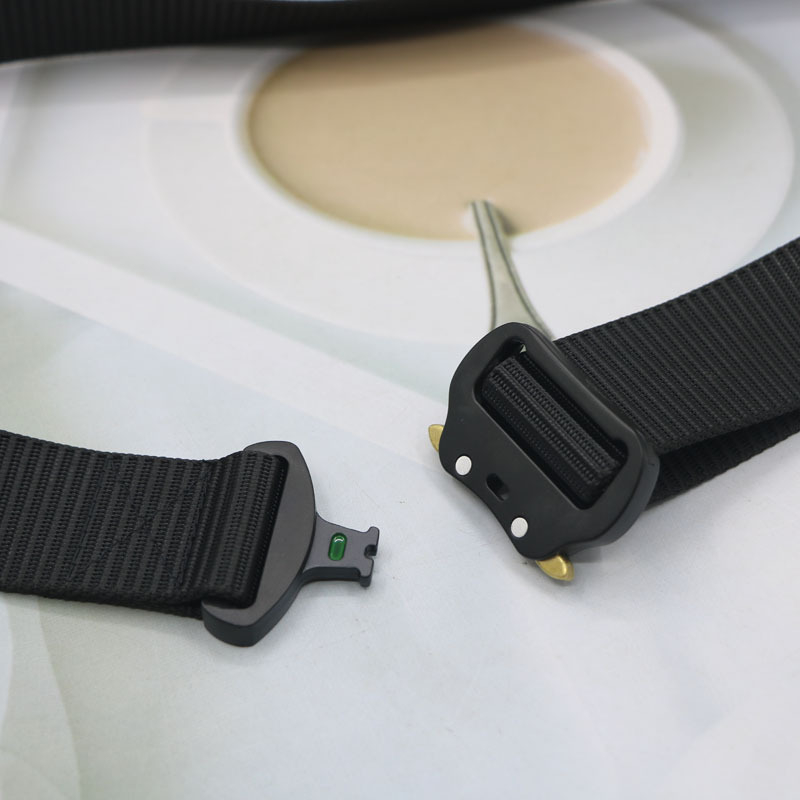 Nailoninis diržas su lydinio sagtimi, kobros dizainas, plotis 3,8 cm, originalus dizainas