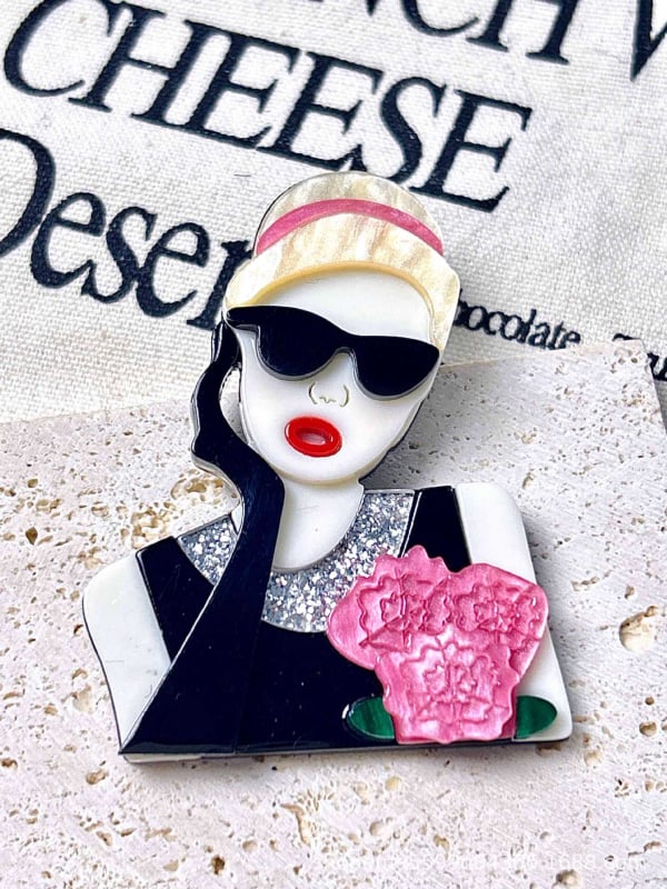 Broš INS stil, cinkova legura, premaz kapljicama ulja, dekorativno