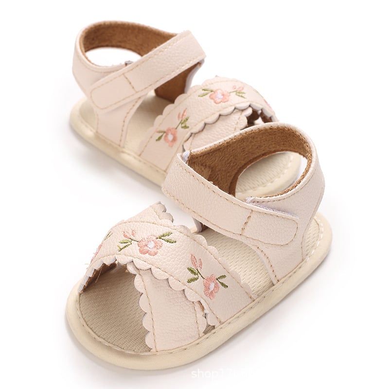 Detské sandále s výšivkou, PU horný materiál, textilná podrážka, stielka a vnútro z textilu, zapínanie na suchý zips, otvorený prst, pre 6–12 mesiacov, jar 2025 vydanie