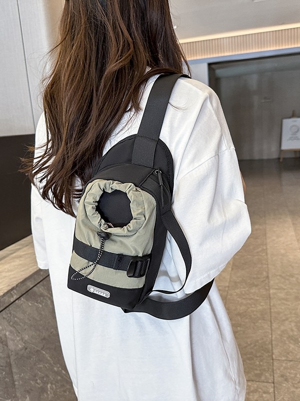 Crossbody soma, ielu stils, neilons, rāvējslēdzējs, poliestera pamatnei, iekšējā kabata ar rāvējslēdzēju