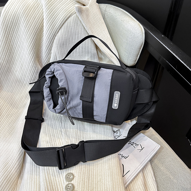 Crossbody soma, ielu stils, neilons, rāvējslēdzējs, poliestera pamatnei, iekšējā kabata ar rāvējslēdzēju