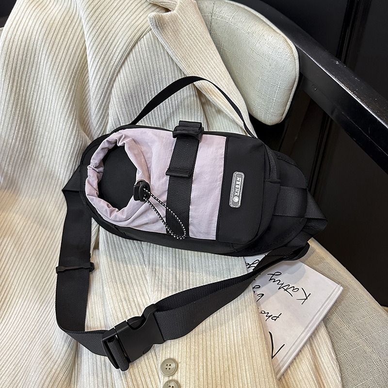 Crossbody soma, ielu stils, neilons, rāvējslēdzējs, poliestera pamatnei, iekšējā kabata ar rāvējslēdzēju