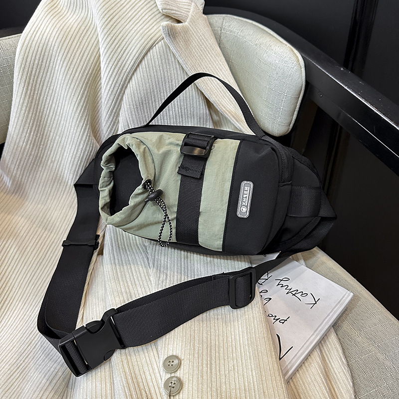 Crossbody soma, ielu stils, neilons, rāvējslēdzējs, poliestera pamatnei, iekšējā kabata ar rāvējslēdzēju