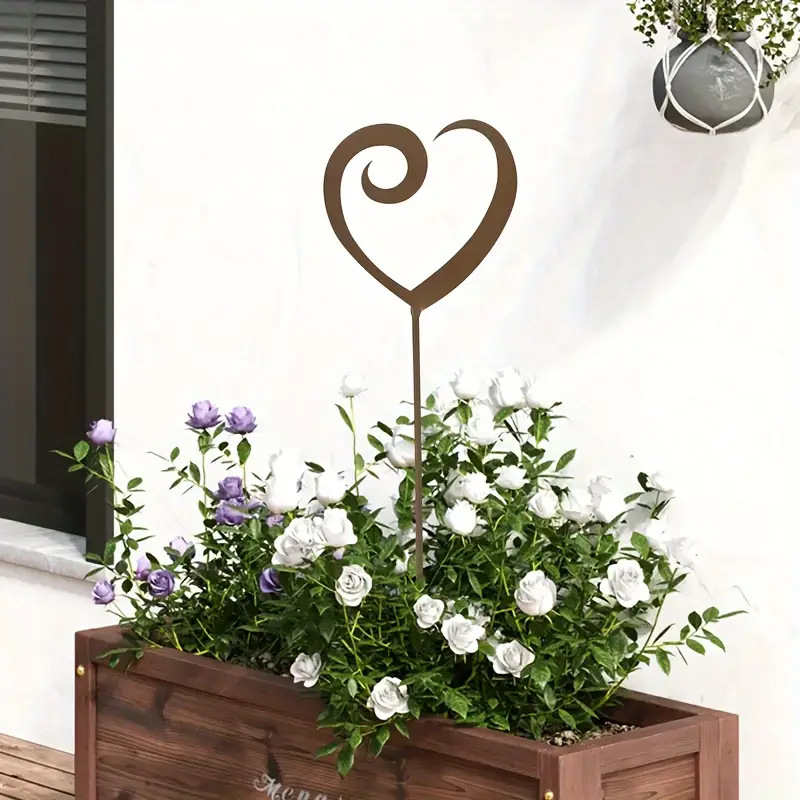 Μεταλλική διακοσμητική καρδιά κήπου με σχεδίαση plug-in για αυλή και γλάστρες, μοντέρνο μινιμαλιστικό στυλ • Κωδικός 20250515 • Κατηγορία: Φυτά • Συσκευασία: Κουτί χαρτονιού