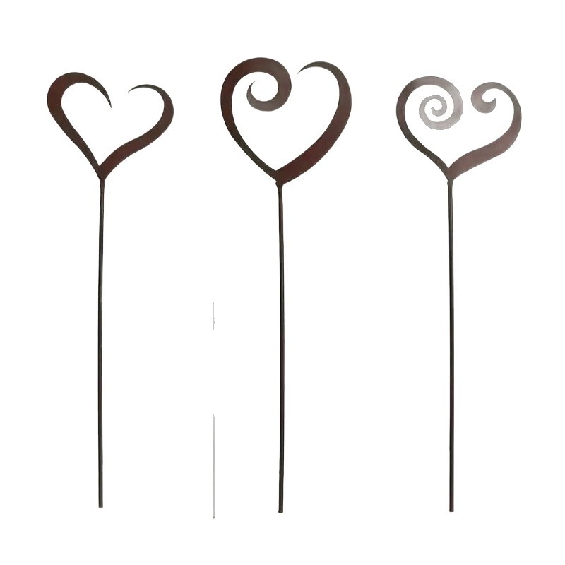 Μεταλλική διακοσμητική καρδιά κήπου με σχεδίαση plug-in για αυλή και γλάστρες, μοντέρνο μινιμαλιστικό στυλ • Κωδικός 20250515 • Κατηγορία: Φυτά • Συσκευασία: Κουτί χαρτονιού