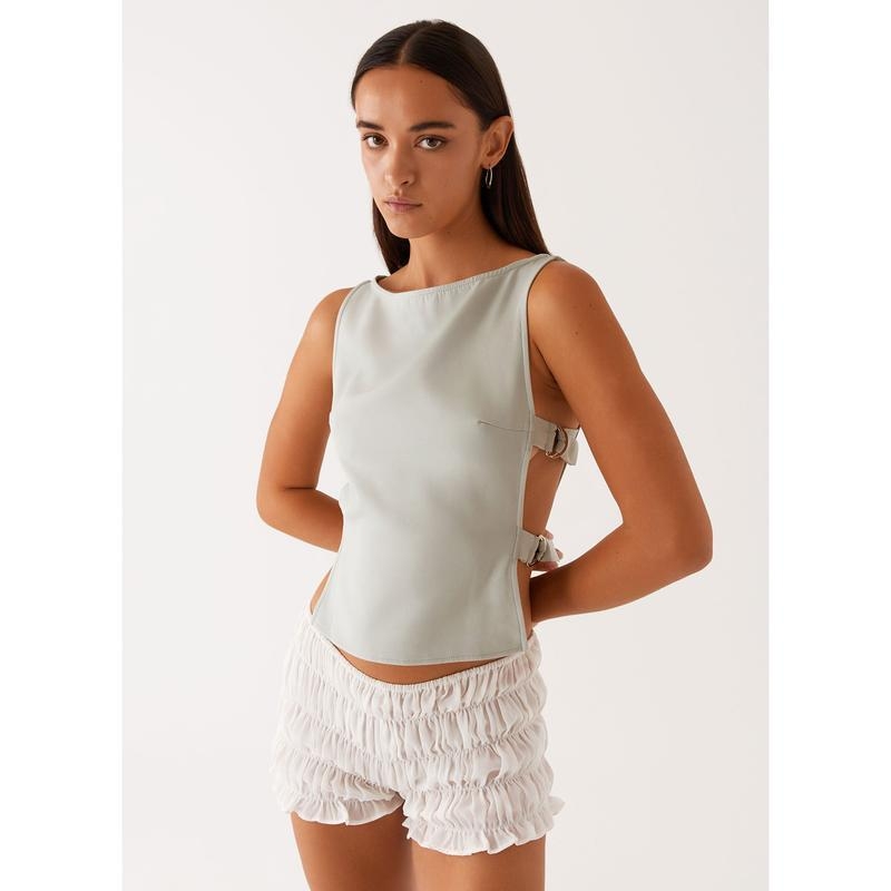 Bez piedurknēm top ar laivu kaklu, kokvilnas-līna audums, pieguļošs griezums, 2023 vasara