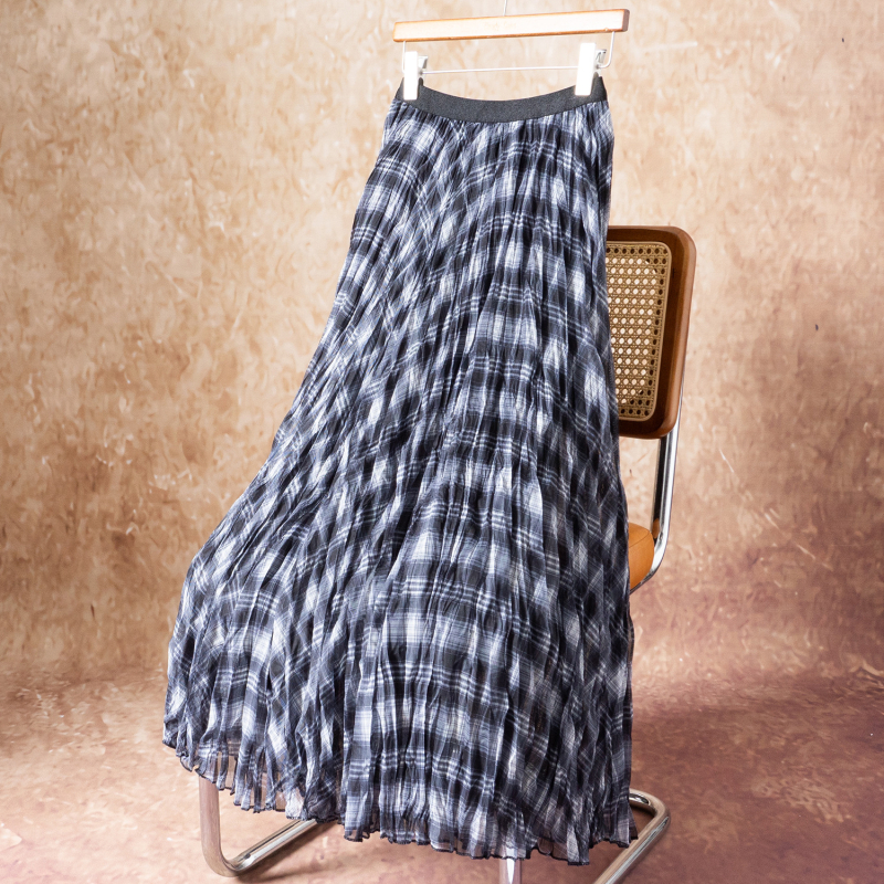 Rūtīga svārki britu stilā, midi garums, A līnija, sietveidīgs audums, 90–95% poliestera