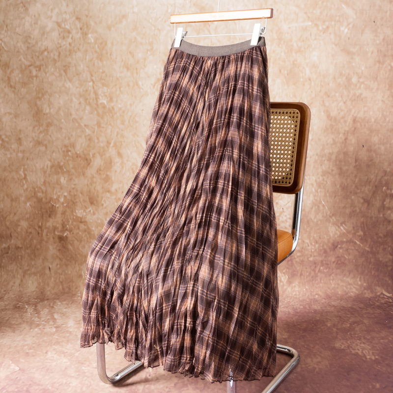 Rūtīga svārki britu stilā, midi garums, A līnija, sietveidīgs audums, 90–95% poliestera