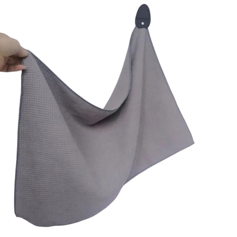 Μαγνητική πετσέτα γκολφ από μικροϊνες, γρήγορο στέγνωμα και απορροφά τον ιδρώτα; υλικό: υπερλεπτή ίνα; νήμα: 32; ύφανση: απλή ύφανση; βάρος: 100–120 g; δυνατότητα προσαρμογής επεξεργασίας