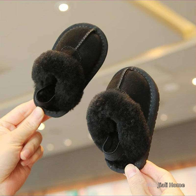 Detské papuče s fleecovou podšívkou, slip-on, teplé, protišmykové, vrchný materiál z syntetickej kože (12–36 mesiacov)