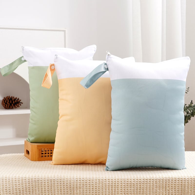 Autiņu slapjo un žāvēšanas soma - kubveidīga, poliestera, ūdensnecaurlaidīga, slapjo–sausā atdalīšana, liela ietilpība