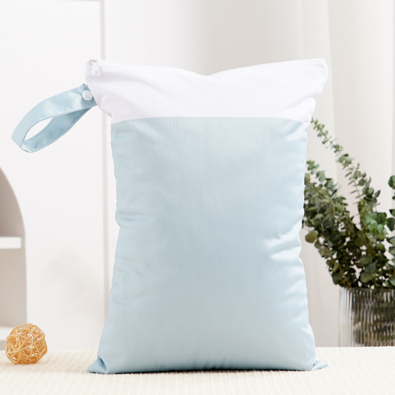 Autiņu slapjo un žāvēšanas soma - kubveidīga, poliestera, ūdensnecaurlaidīga, slapjo–sausā atdalīšana, liela ietilpība