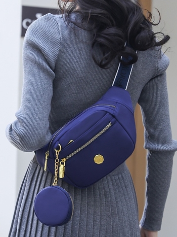 Τσάντα crossbody από νάιλον, αστικός απλός στυλ, άνοιξη 2024 έκδοση, φερμουάρ, εσωτερικές θήκες για κινητό και ταυτότητα