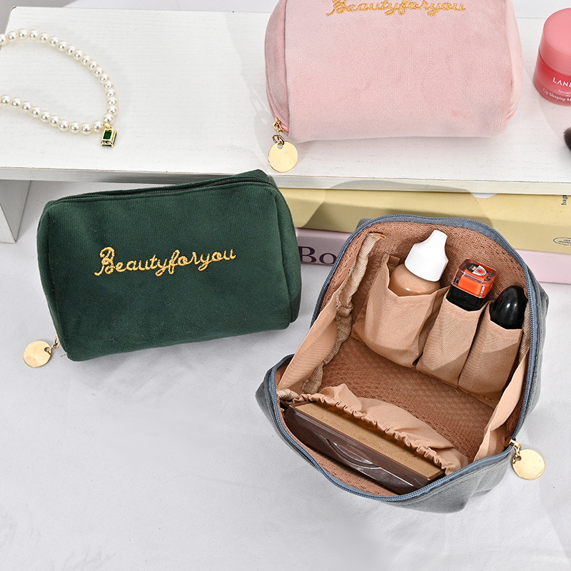 Mini portatīvā lūpu krāsas koriģējošā kosmētikas soma ar atvilktni atslēgām un telefonu uzglabāšanai, samta āriene, kokvilnas odere, 2025. gada pavasaris