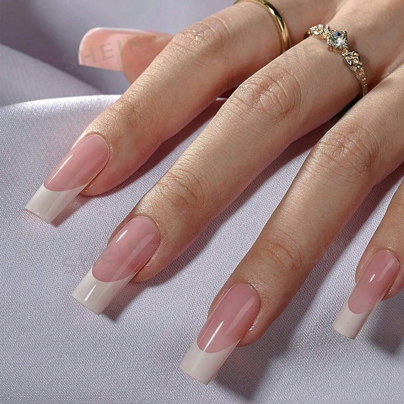 Nagu mākslas uzlīmes – franču stils, kaķa acs, vienkāršs; forma: garš kvadrāta kastīte; raksti: tulpes, loku, leoparda raksts, zvaigznes; stili: garš, vidējs, Eiropas kvadrāts