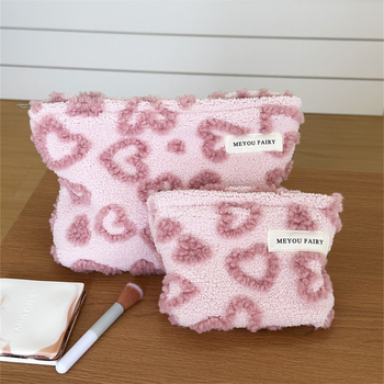 Τσάντα καλλυντικών από βελούδινο ύφασμα με γεωμετρικό μοτίβο — πρακτική αποθήκευση μακιγιάζ (Υλικό: Πολυεστέρας; Εσωτερική φόδρα: Πολυεστέρας; Μοτίβο: Γεωμετρικό; Λειτουργία: Αποθήκευση)