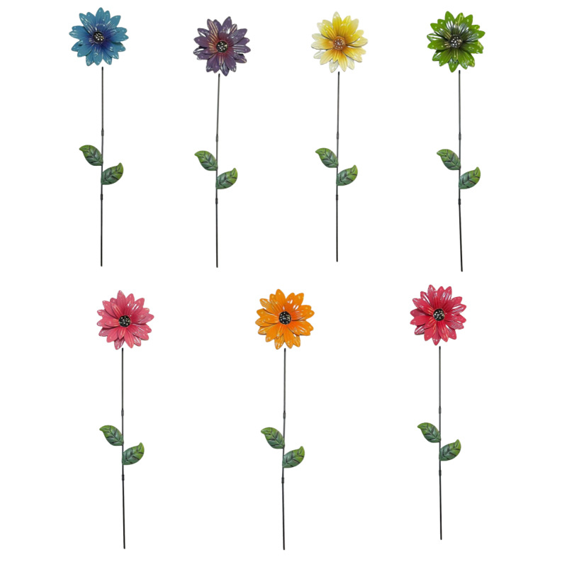 Dzelzs ziedu dekors, pastoral stils, rokām krāsots, paredzēts ārējai pagalma dekorācijai