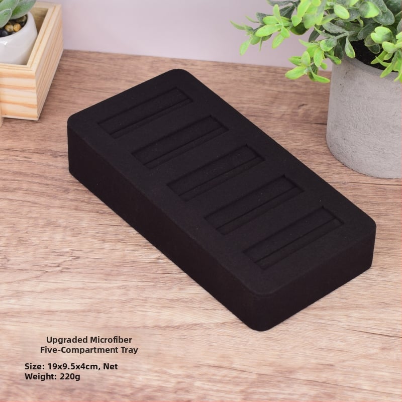 Gyűrűk és fülbevalók kiállító tálca textúrált bőrrel – Elegáns ékszerkiállító állvány, művészi stílus, 2025 tavasz