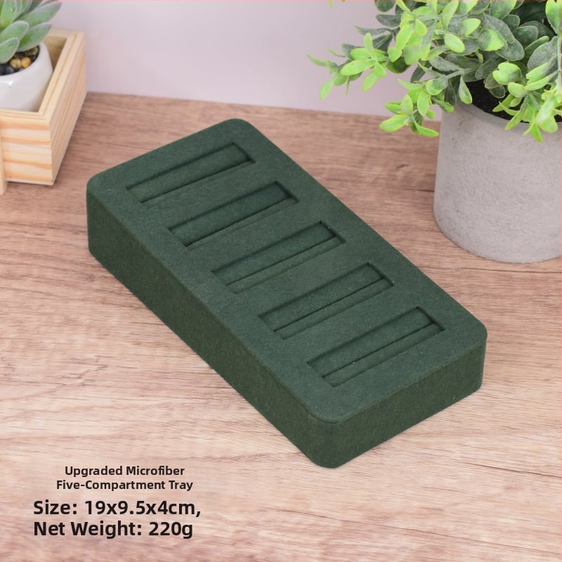 Gyűrűk és fülbevalók kiállító tálca textúrált bőrrel – Elegáns ékszerkiállító állvány, művészi stílus, 2025 tavasz