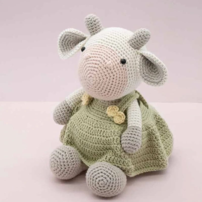 Hačēšanas materiālu komplekts — akrila dzija kūļos DIY rotaļlietu un somu šūšanai, kods K, pielāgojamas lelles