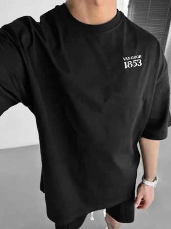 Ανδρική κοντομάνικη T-shirt με εκτύπωση Starry Night – 95% βαμβάκι, χαλαρή εφαρμογή, στρογγυλή λαιμόκοψη, κοντά μανίκια