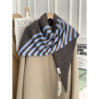 Warp-kötésű gyapjú háromszög sál – melegség és porvédő, téli szezon, kód WJ-2752