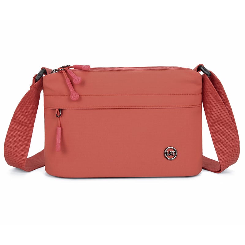 Nailona crossbody soma, pilsētas minimālisma stils, mazs kvadrāta formāts, rāvējslēdzēja atvērums, poliesteru odere, iekšējie kabati ar rāvējslēdzēju