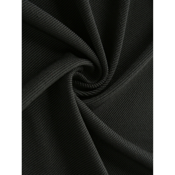 Drukāts kapucētais džemperis – poliestera adīts audums, brīvs siluets, garas piedurknes, kapuce, vidēja biezuma