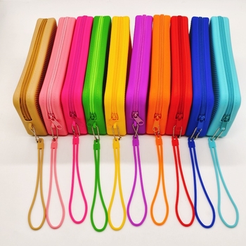 Kubveida silikona ceļojumu uzglabāšanas soma – ūdensnecaurlaidīga, daudzfunkcionāls organizētājs brīvajiem ceļojumiem