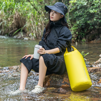 Τσάντα αποθήκευσης ρούχων - κυβοειδής μορφή, πολυεστέρας, αδιάβροχη, ανθεκτική στη σκόνη, πολυλειτουργική.